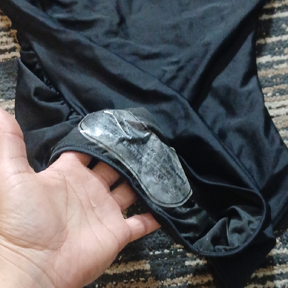 SOURCE UNKNOWN Womens Black One Piece Halter Swimsuit NWOT - Picture 3 of 3